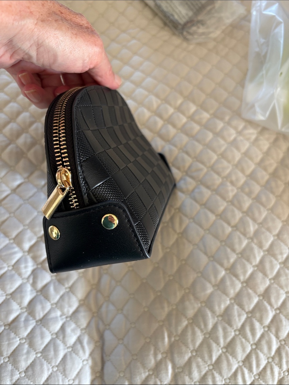 Jo Malone 2 Black Travel Pouches with Cream - Picture 9 of 10